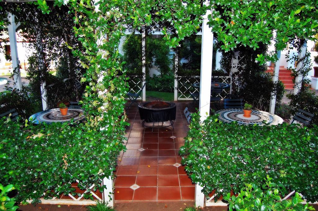 A Tapestry Garden Guest House Potchefstroom Exteriör bild